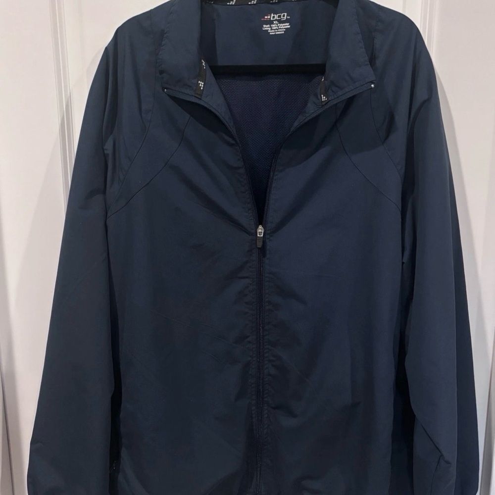BCG Men's Dark Blue Windbreaker Jacket Size XL Pockets and Zipper Front